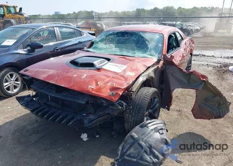 2021 Dodge Challenger R/T Scat Pack z USA, uszkodzony, nr VIN 2C3CDZFJ2MH624085
